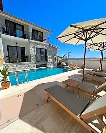 Serez Alacati By La Mira Otel